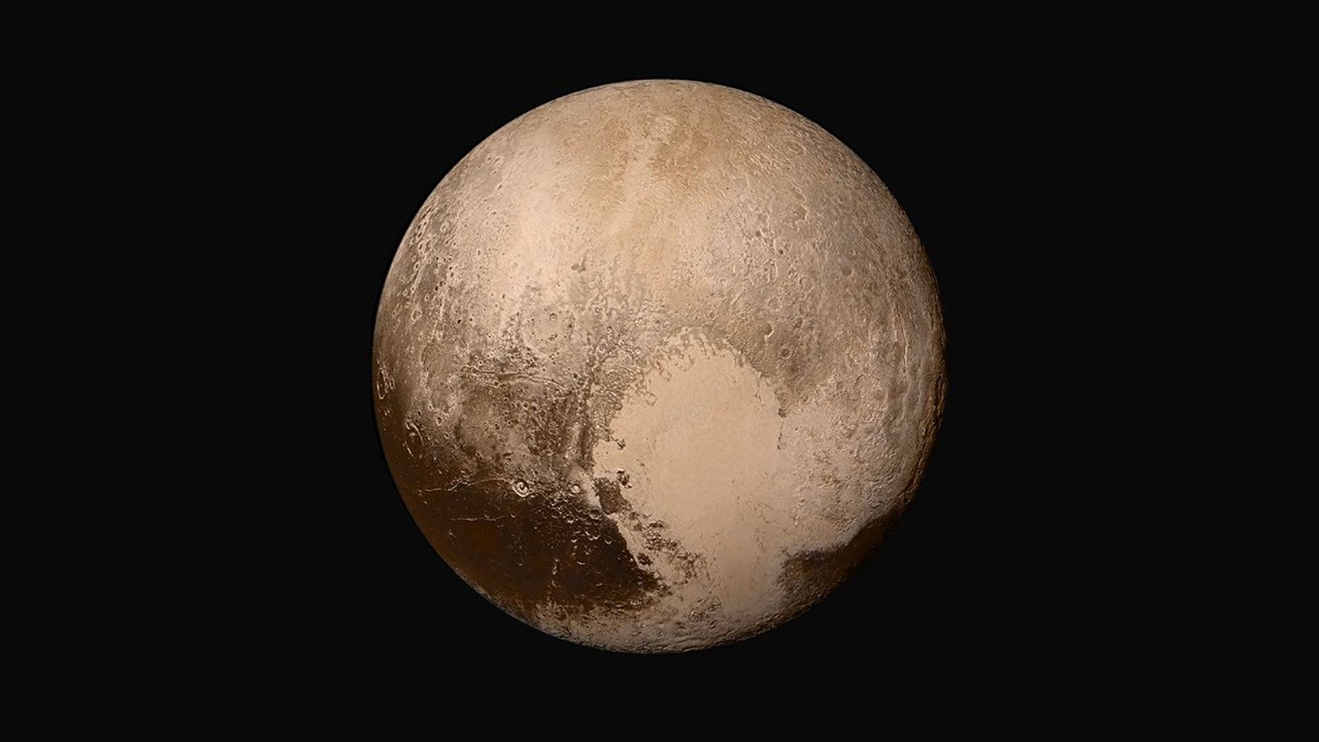 Плутон в естественных цветах по данным New Horizons